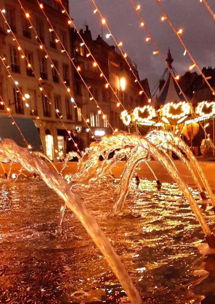Eclairages de Noël Place de la Révolution à Besançon
